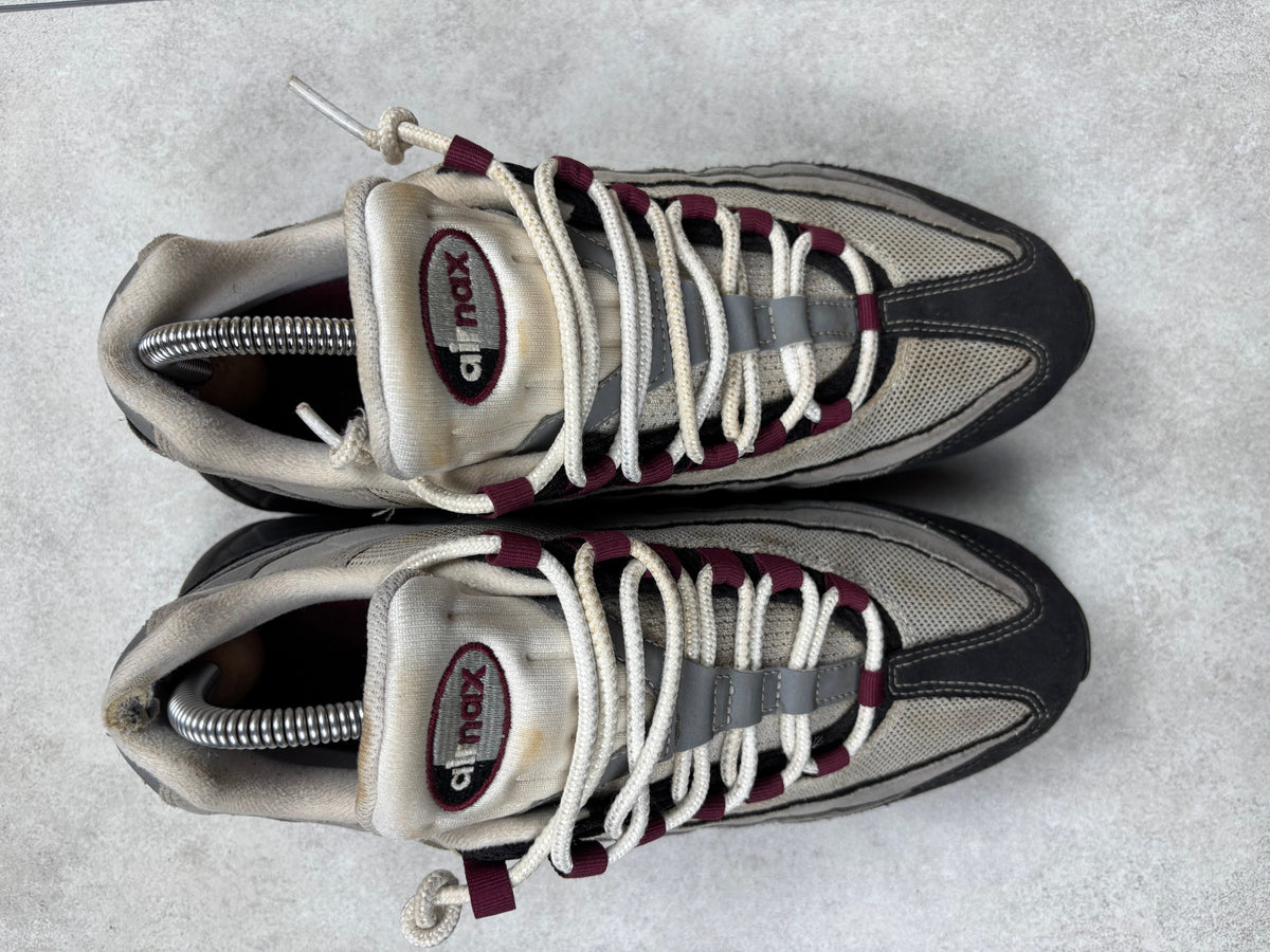Nike Air Max 95 sneakers, EU size 42.5, pre-owned 7/10 condition – Relique