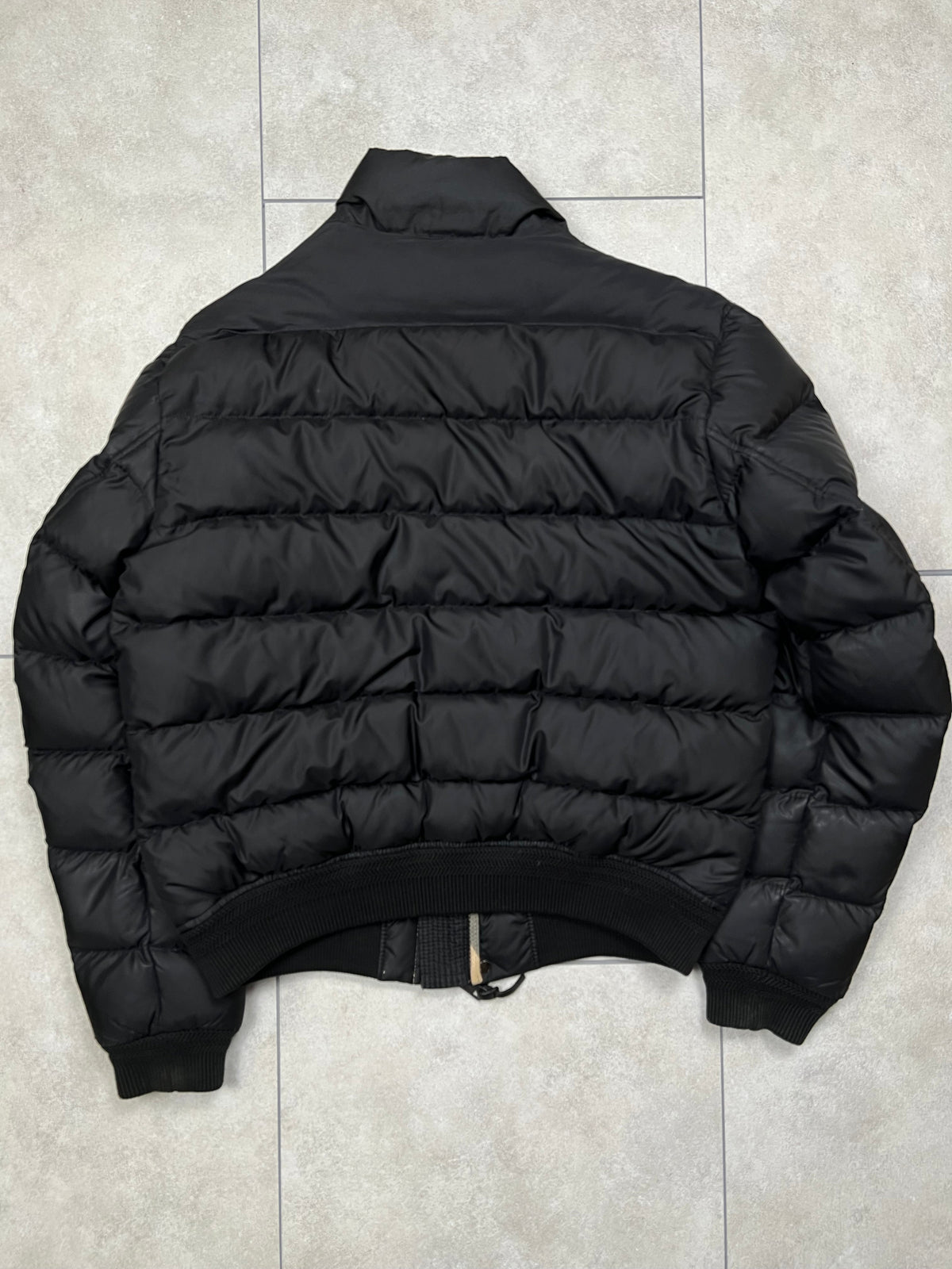 Burberry puffer jacket, size M, pre-owned 8/10 condition – Relique