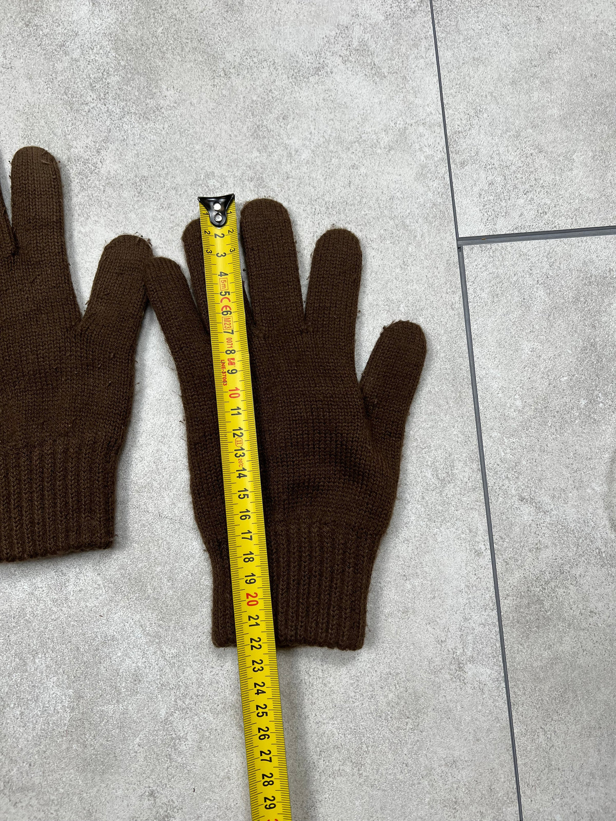 Burberry gloves, size S, pre-owned 9/10 condition – Relique