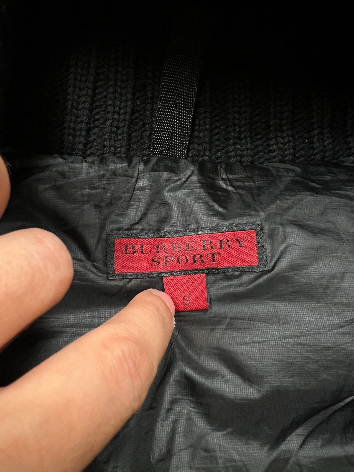 Burberry Sport cardigan puffer jacket, size S (fits S/M), pre-owned 9/10 condition – Relique