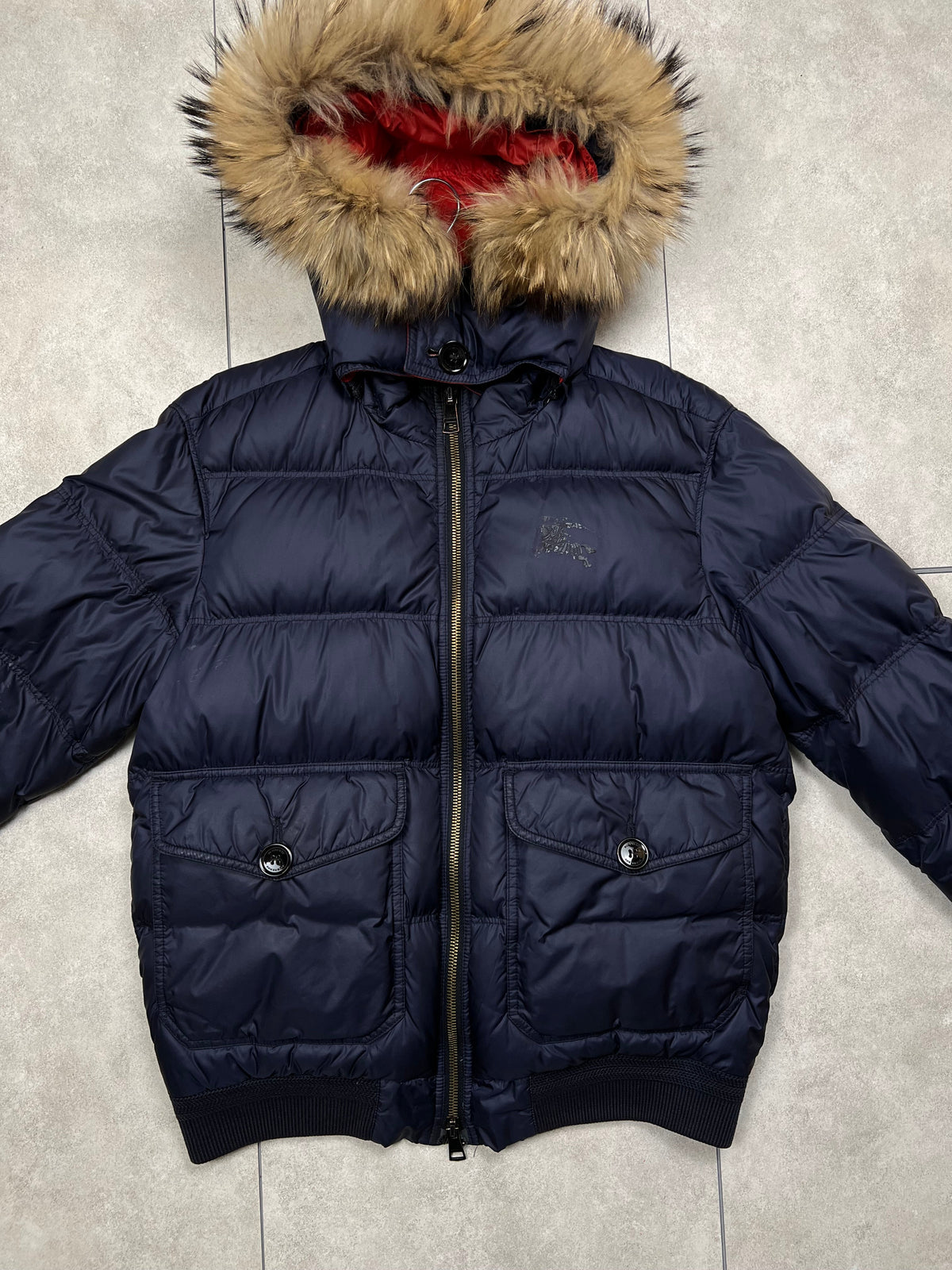 Burberry puffer jacket, size M, pre-owned 8/10 condition (missing button, peeling logo) – Relique