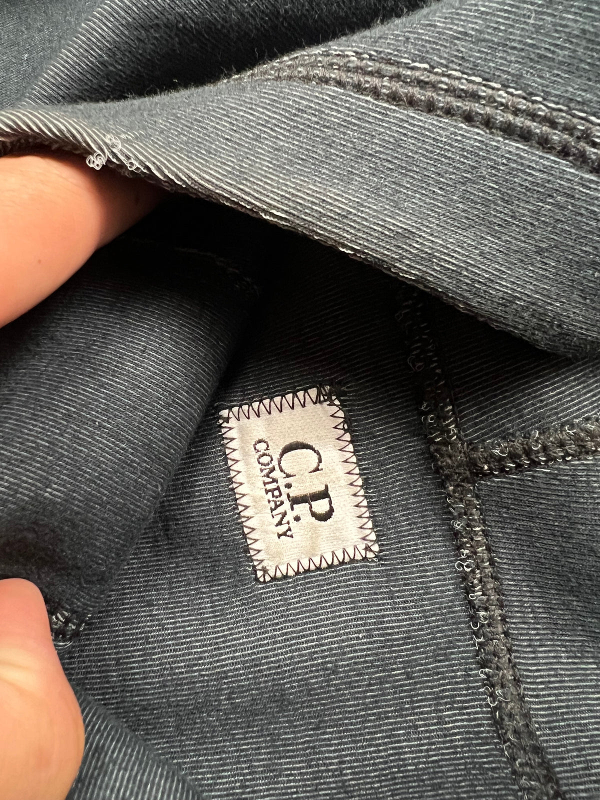 C.P. Company hoodie, size L, pre-owned 8/10 condition – Relique