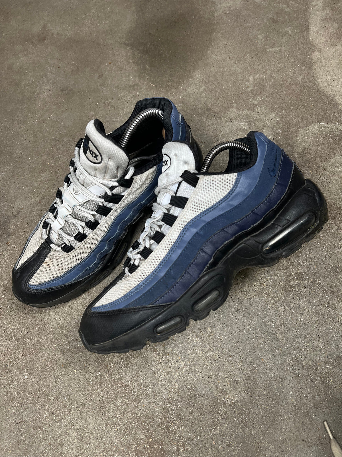 Nike Air Max sneakers, EU size 42.5, pre-owned 7/10 condition – Relique