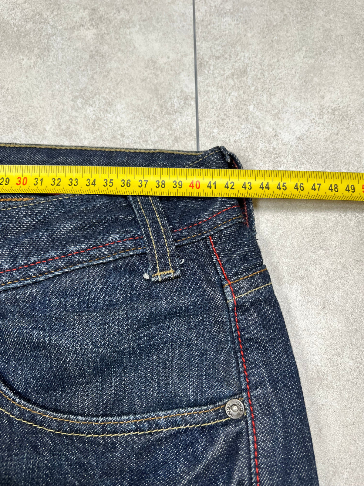 Puma jeans, size 30x32, pre-owned 9/10 condition – Relique