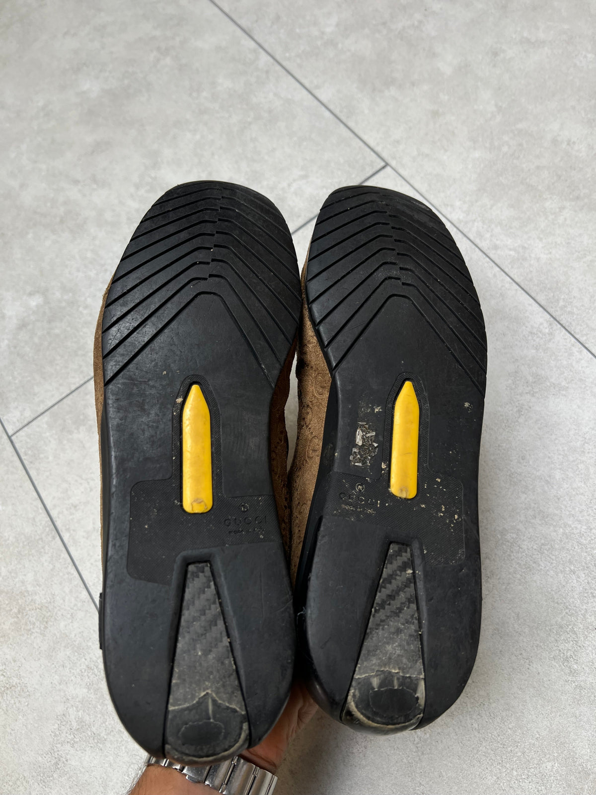 Gucci sneakers, EU size 40 (fits like 42.5), pre-owned 8/10 condition, no box – Relique