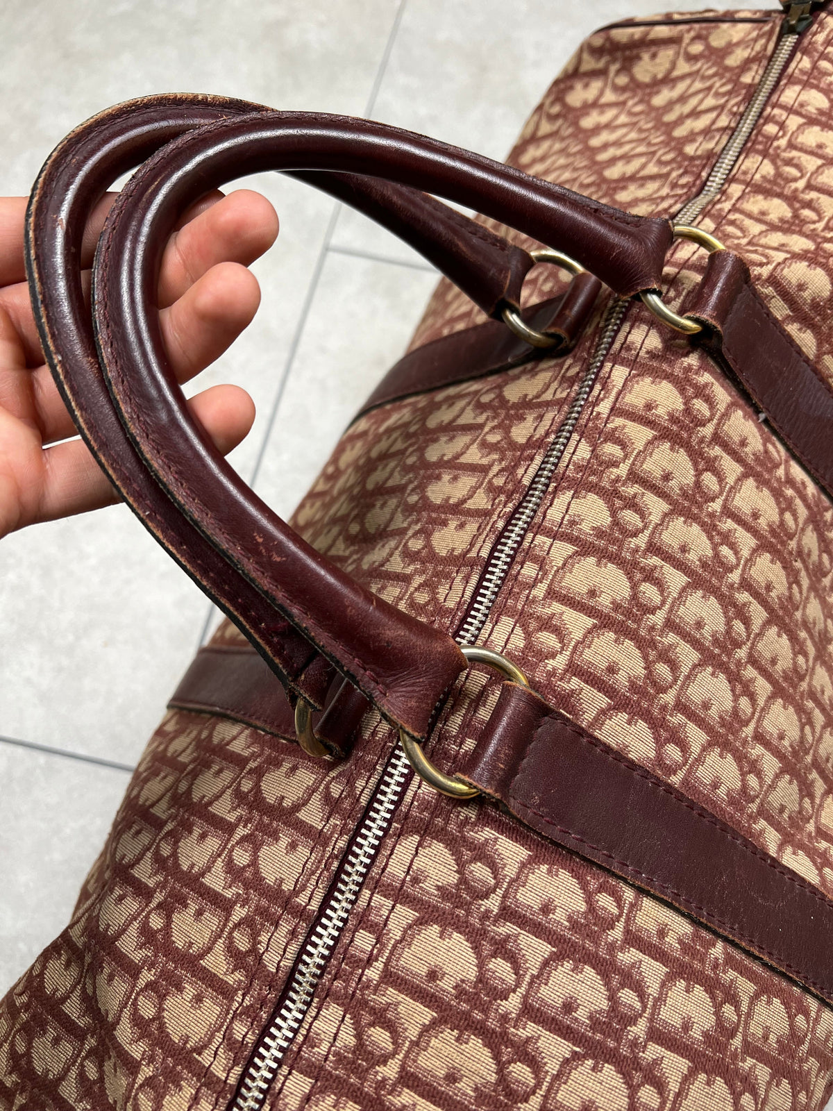Christian Dior travel bag, 55cm, pre-owned 7.5/10 condition (inside pocket zipper doesn't work) – Relique