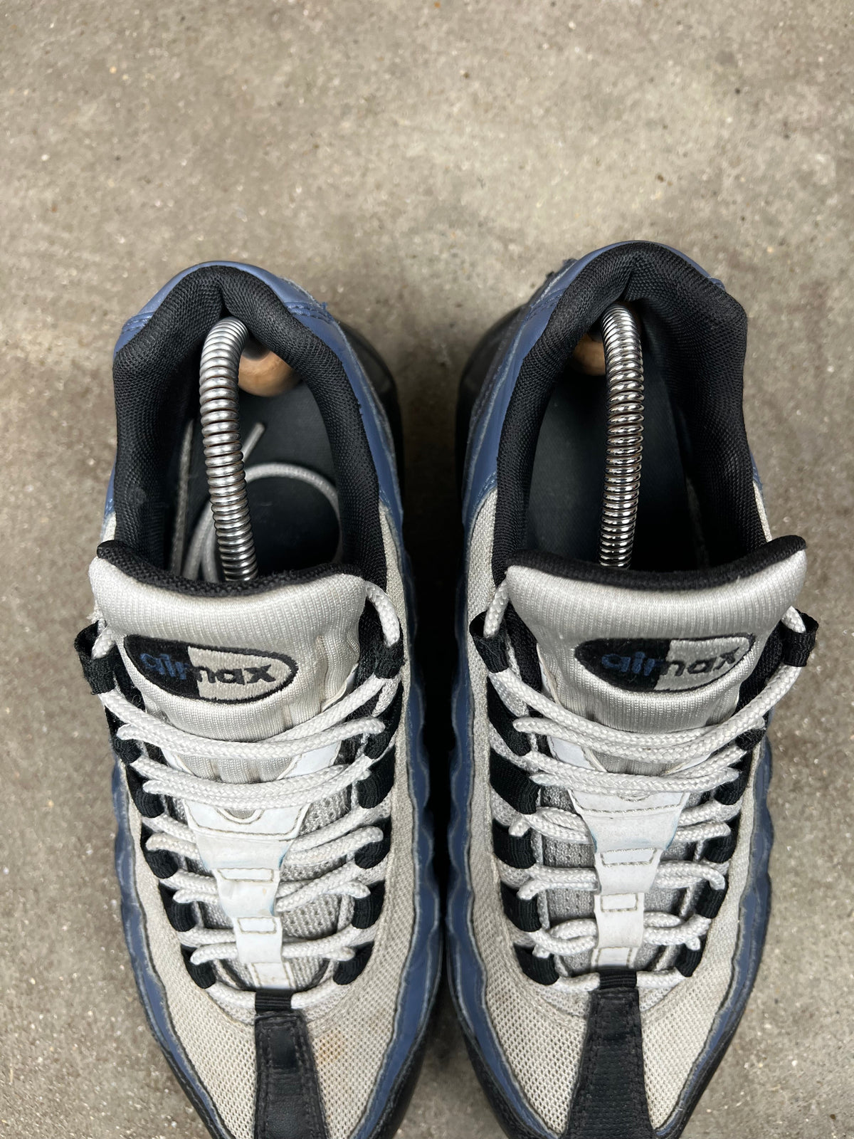 Nike Air Max sneakers, EU size 42.5, pre-owned 7/10 condition – Relique