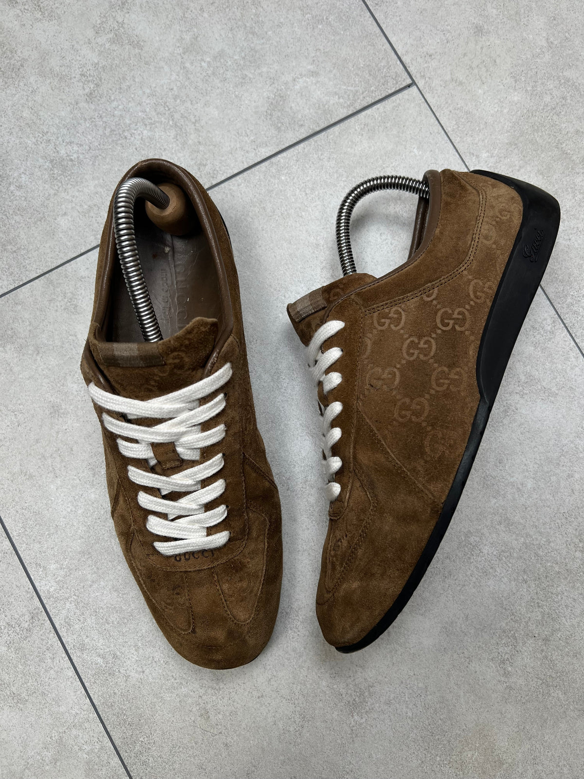 Gucci sneakers, EU size 40 (fits like 42.5), pre-owned 8/10 condition, no box – Relique