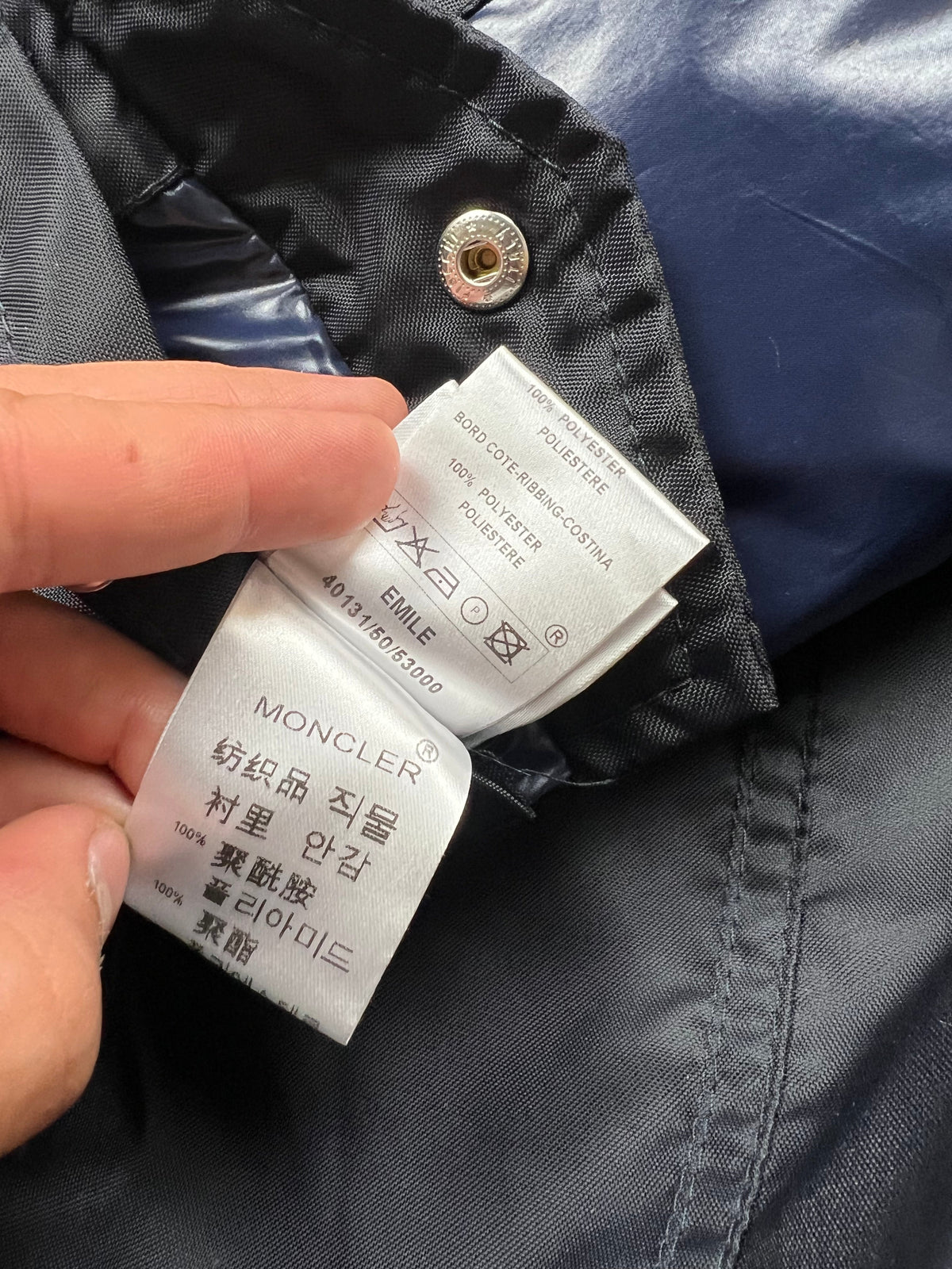 Moncler Emile jacket, size L (4), pre-owned 10/10 condition – Relique