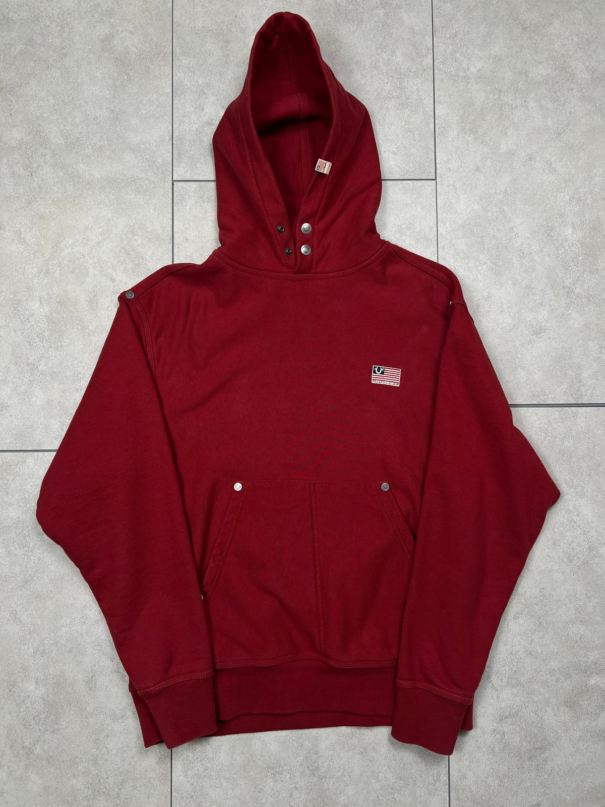 True Religion hoodie, size S, pre-owned 9/10 condition – Relique