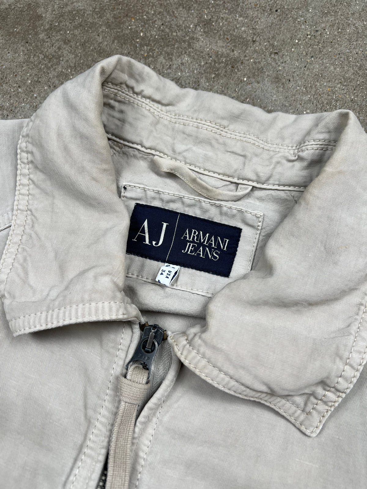 Armani Jeans denim jacket, size M, pre-owned 9/10 condition – Relique