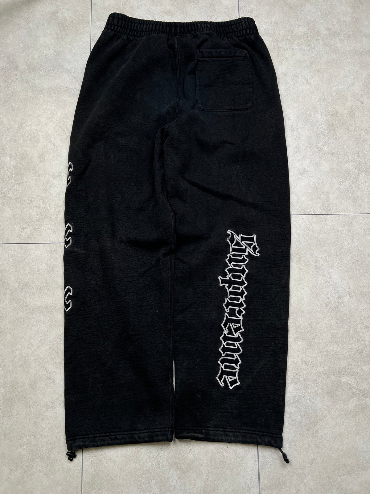 Supreme joggers, size S, pre-owned 8/10 condition – Relique