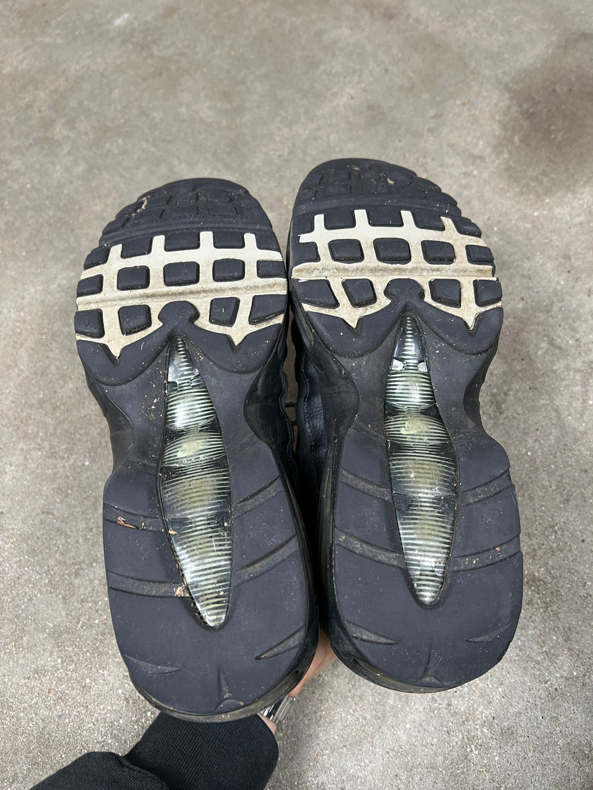 Nike Air Max sneakers, EU size 44, pre-owned 8/10 condition – Relique