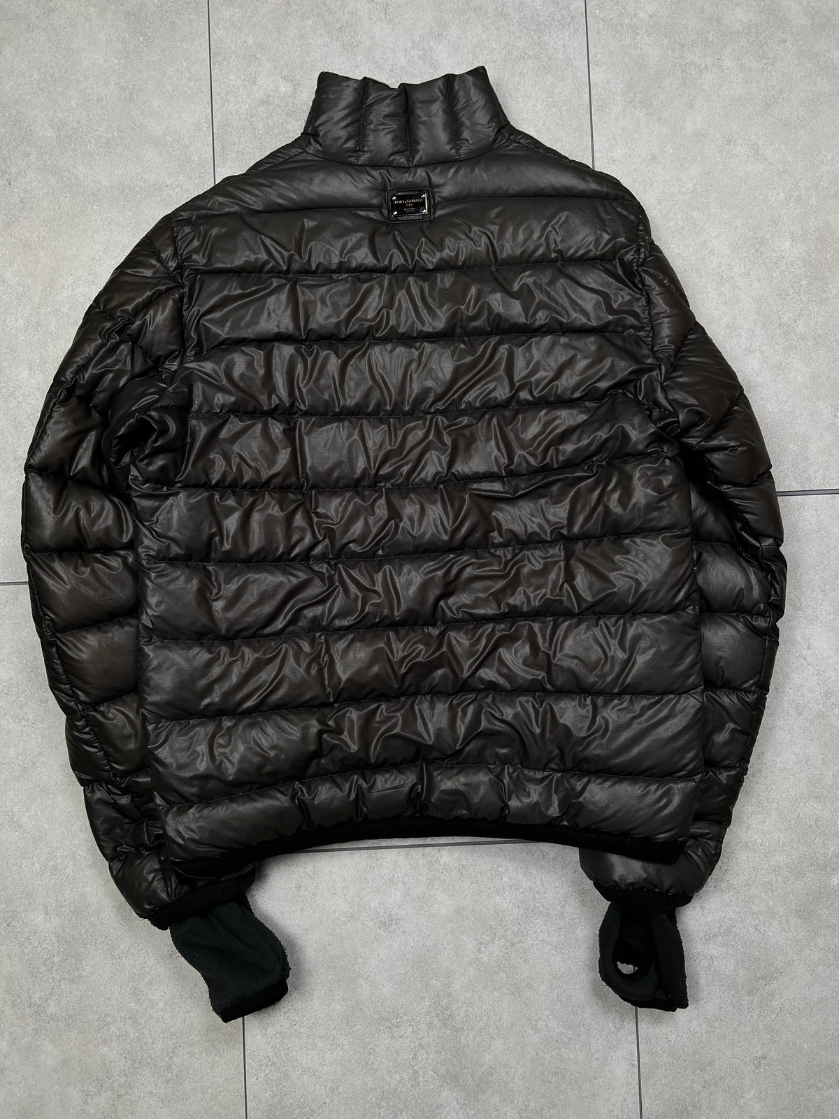 Dolce & Gabbana ski puffer jacket, size 48 (fits M), pre-owned 9/10 condition – Relique