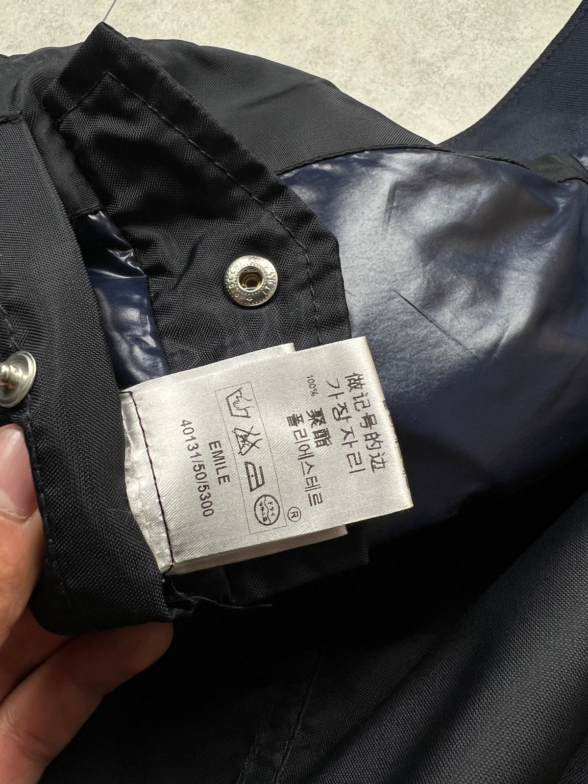 Moncler Emile jacket, size L (4), pre-owned 10/10 condition – Relique