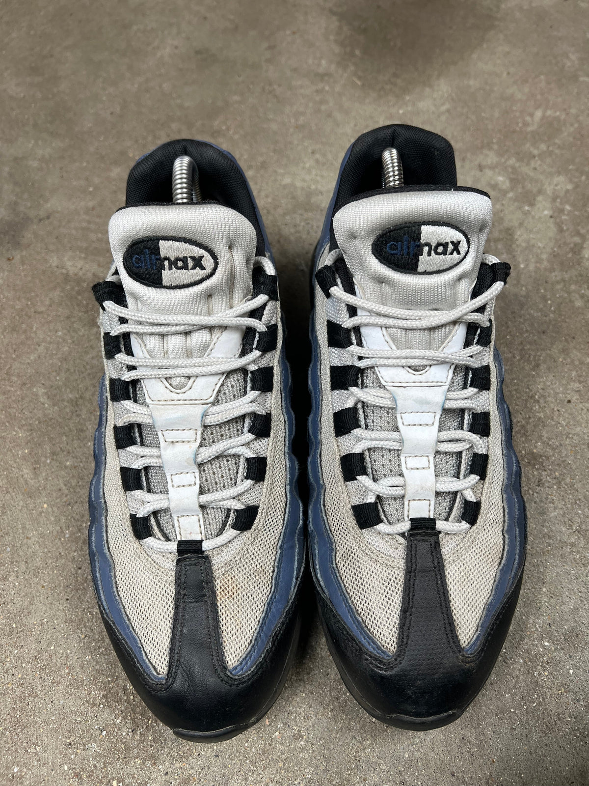 Nike Air Max sneakers, EU size 42.5, pre-owned 7/10 condition – Relique