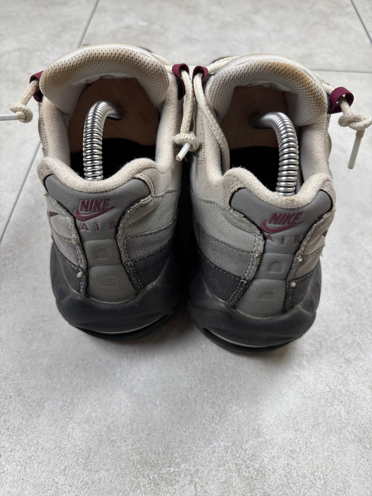 Nike Air Max 95 sneakers, EU size 42.5, pre-owned 7/10 condition – Relique