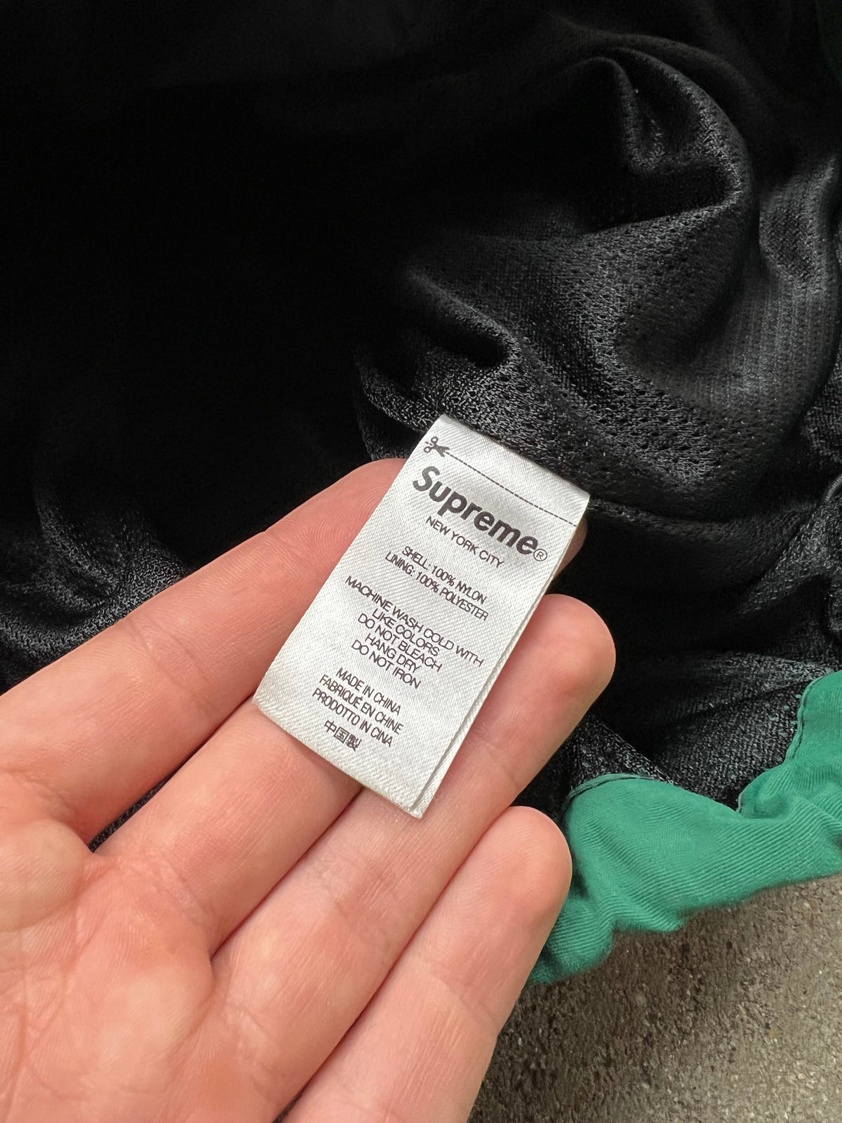 Supreme jacket, size M, pre-owned 8/10 condition – Relique
