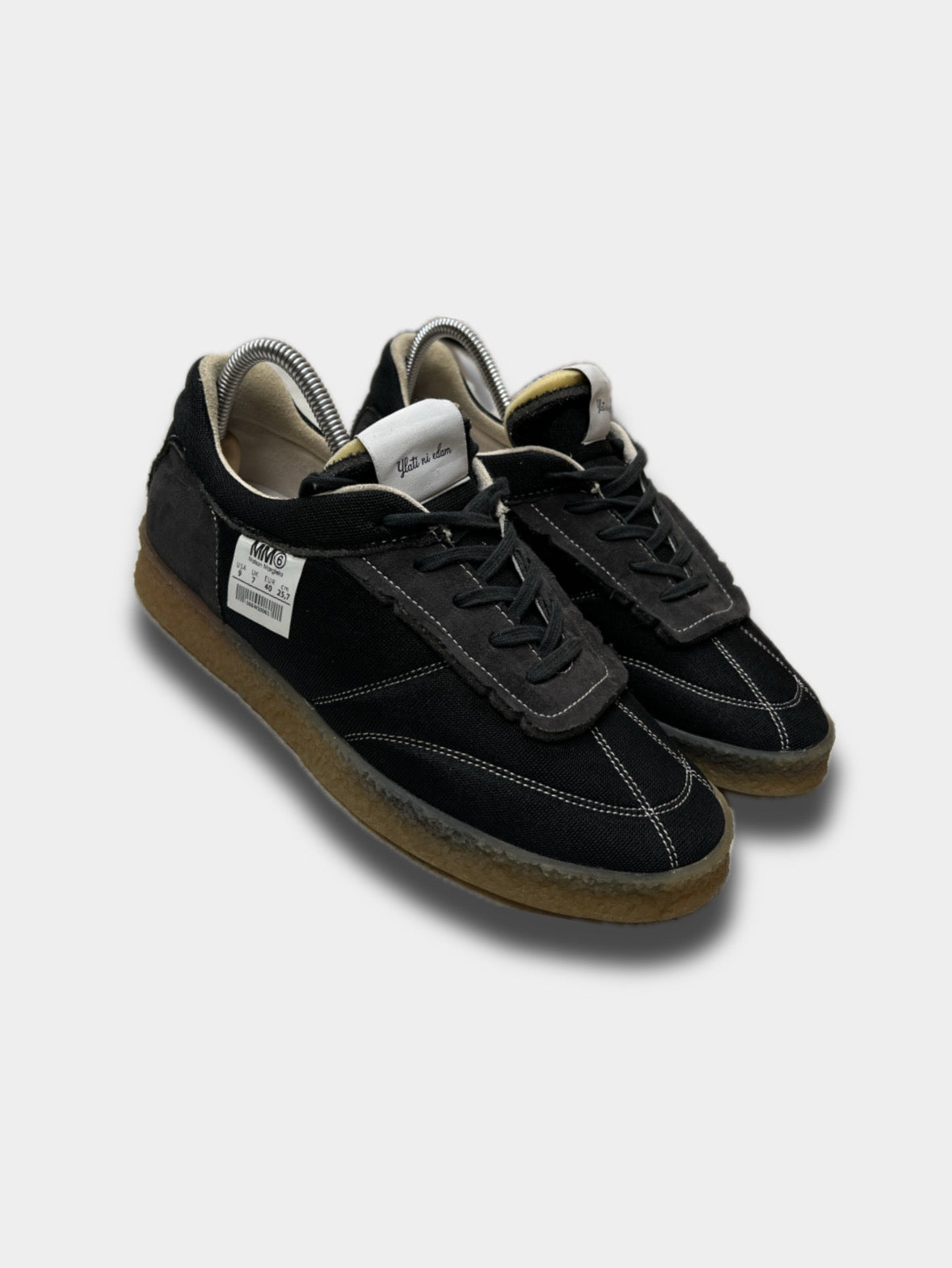 Maison Margiela inside out sneakers, EU size 40, pre-owned 9/10 condition, no box – Relique