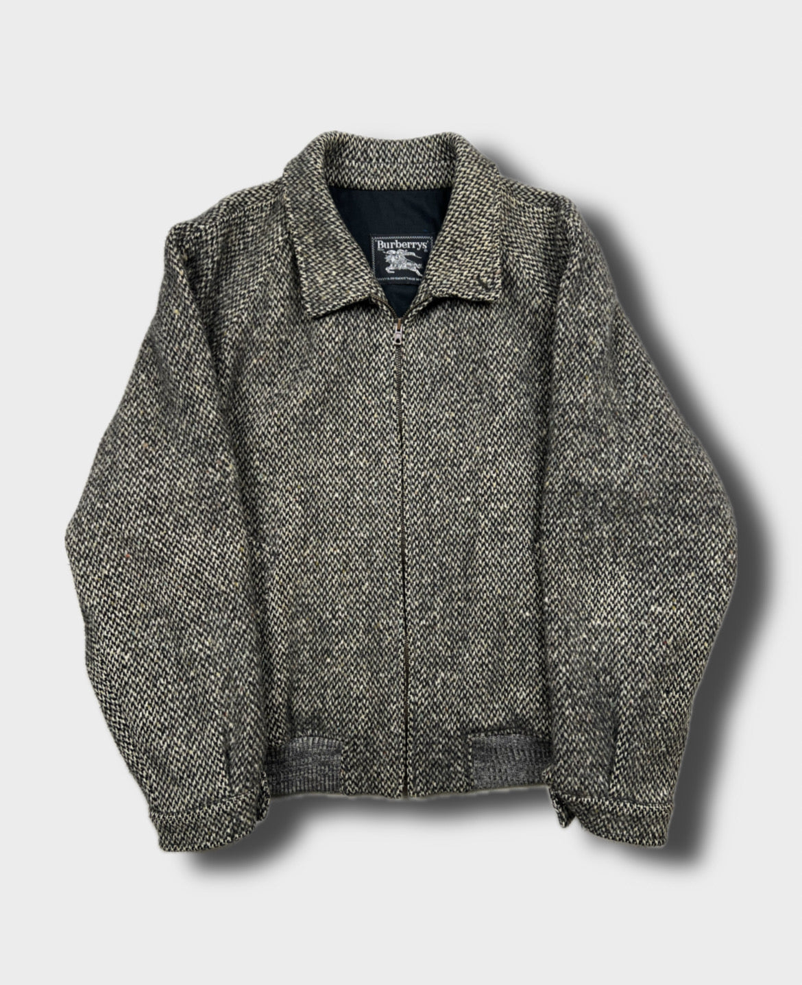 Burberry jacket, size L, pre-owned 9/10 condition – Relique