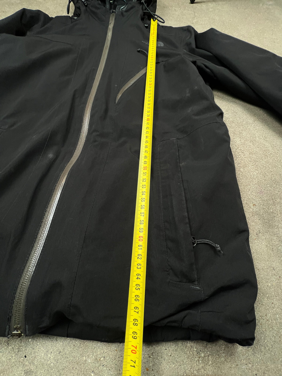 The North Face ski jacket, size Small, pre-owned 9/10 condition – Relique