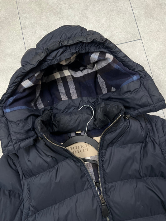Burberry puffer jacket with zip-off sleeves, size S, pre-owned 9.5/10 condition – Relique