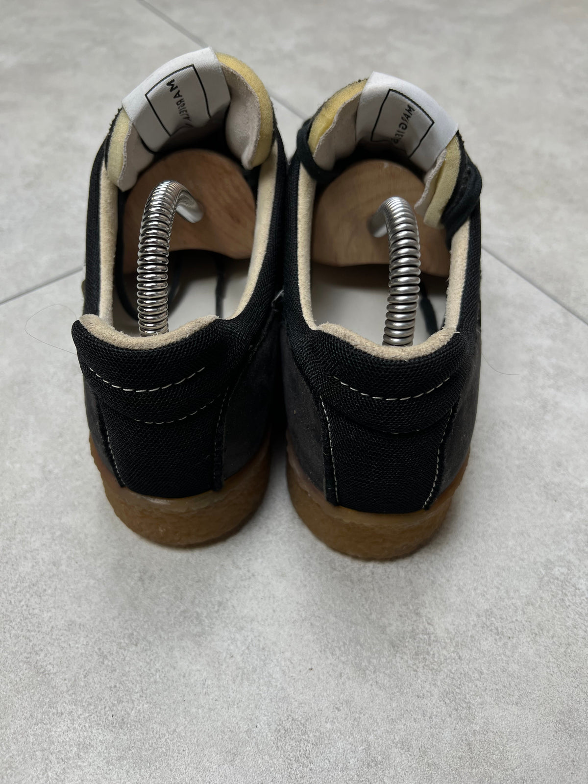 Maison Margiela inside out sneakers, EU size 40, pre-owned 9/10 condition, no box – Relique