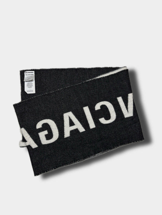 Balenciaga scarf, large size, pre-owned 8/10 condition – Relique
