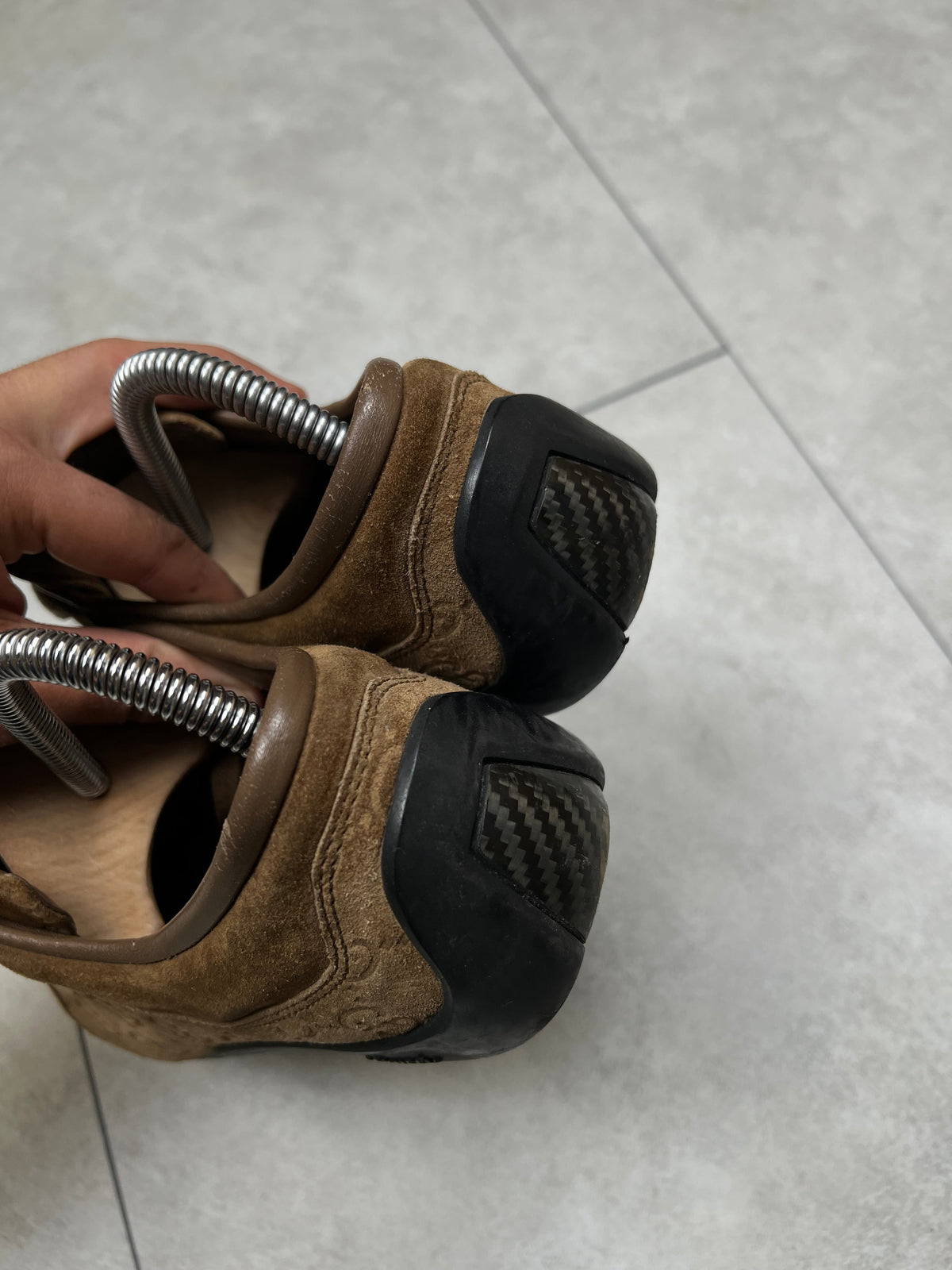 Gucci sneakers, EU size 40 (fits like 42.5), pre-owned 8/10 condition, no box – Relique