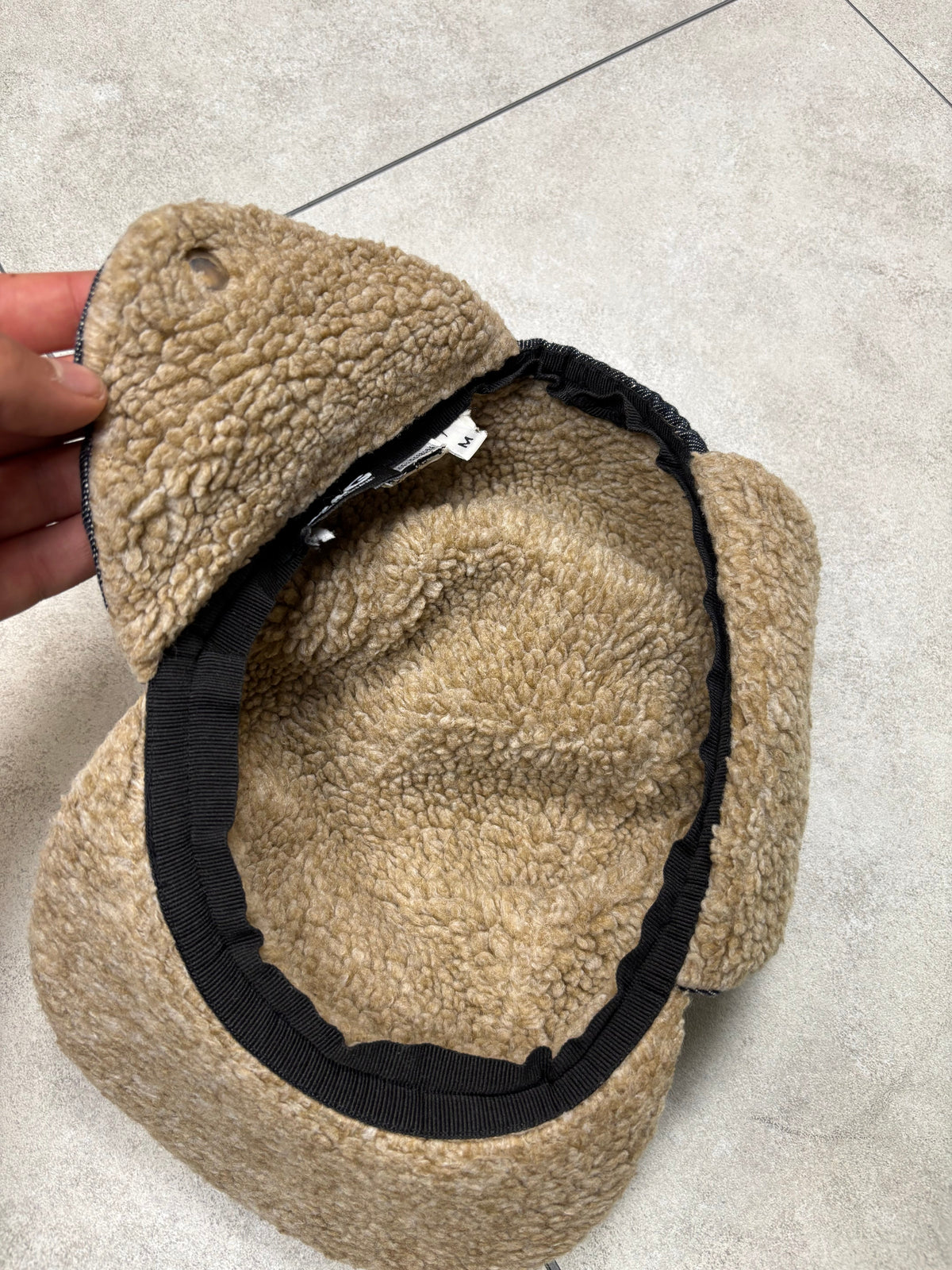 Dolce & Gabbana cap, size M, pre-owned 8/10 condition – Relique