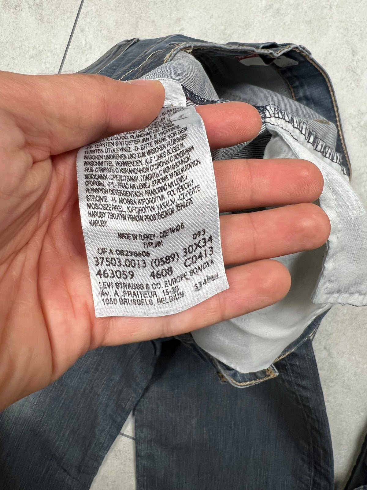 Levi's 503 jeans, size 30x34, pre-owned 9/10 condition – Relique