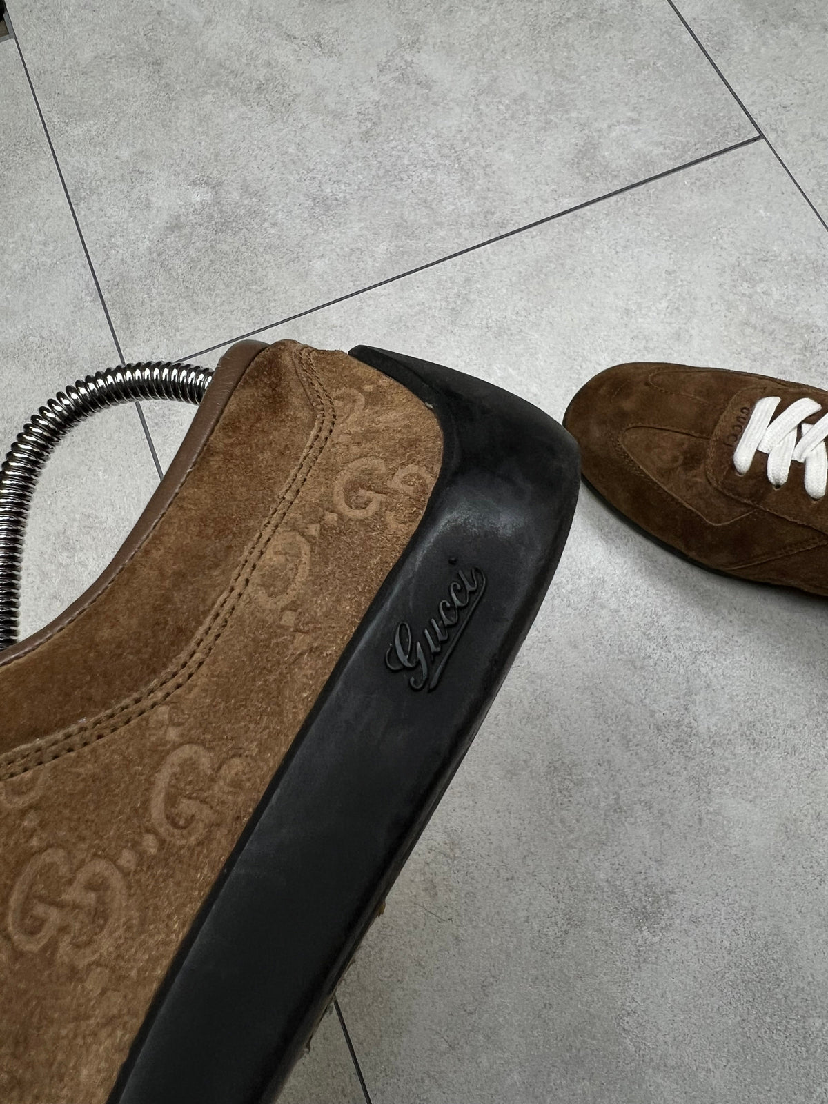 Gucci sneakers, EU size 40 (fits like 42.5), pre-owned 8/10 condition, no box – Relique