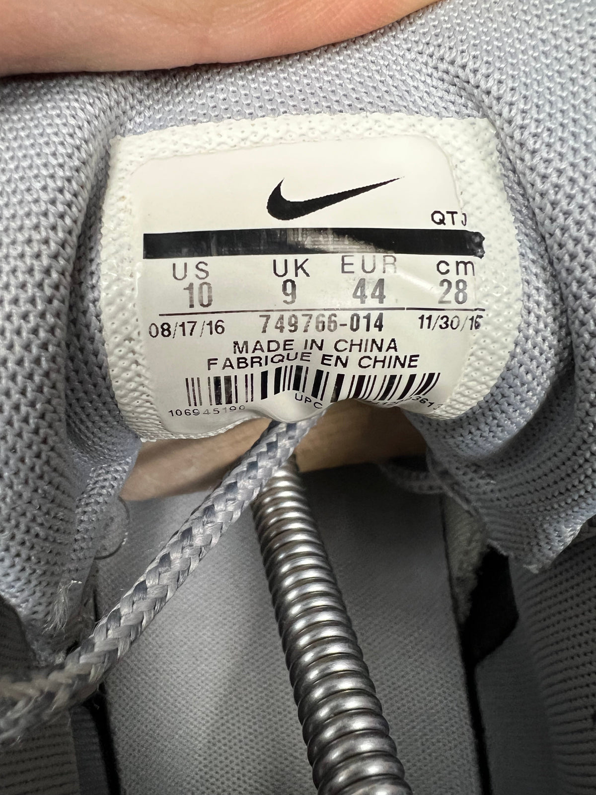 Nike Air Max sneakers, EU size 44, pre-owned 8/10 condition – Relique