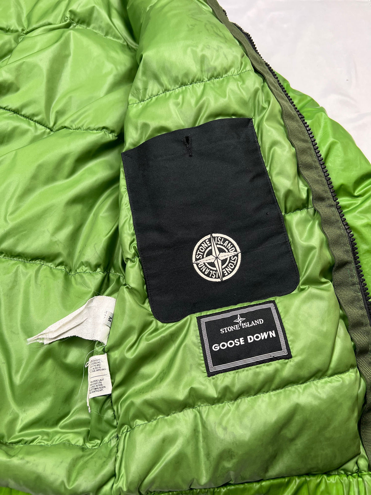 Stone Island 2007 green down puffer jacket, size M (fits S/M), pre-owned 8/10 condition – Relique