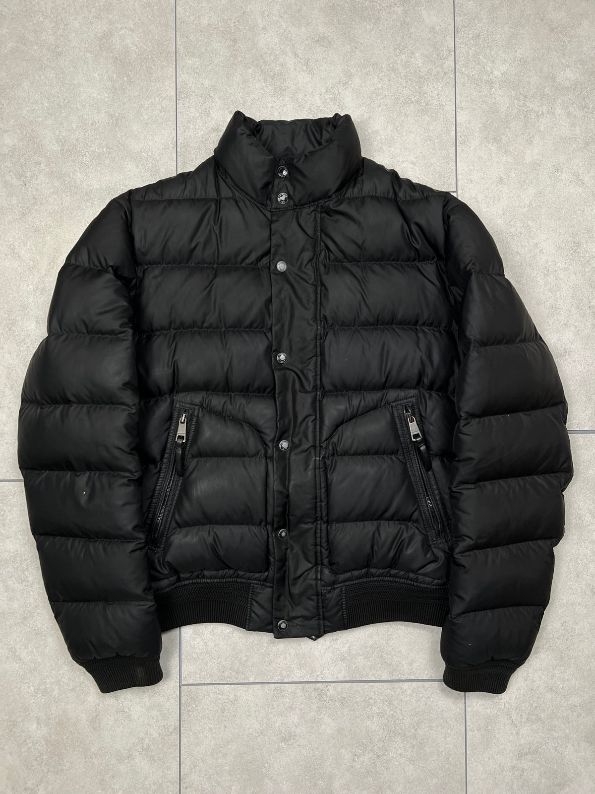 Burberry puffer jacket, size M, pre-owned 8/10 condition – Relique