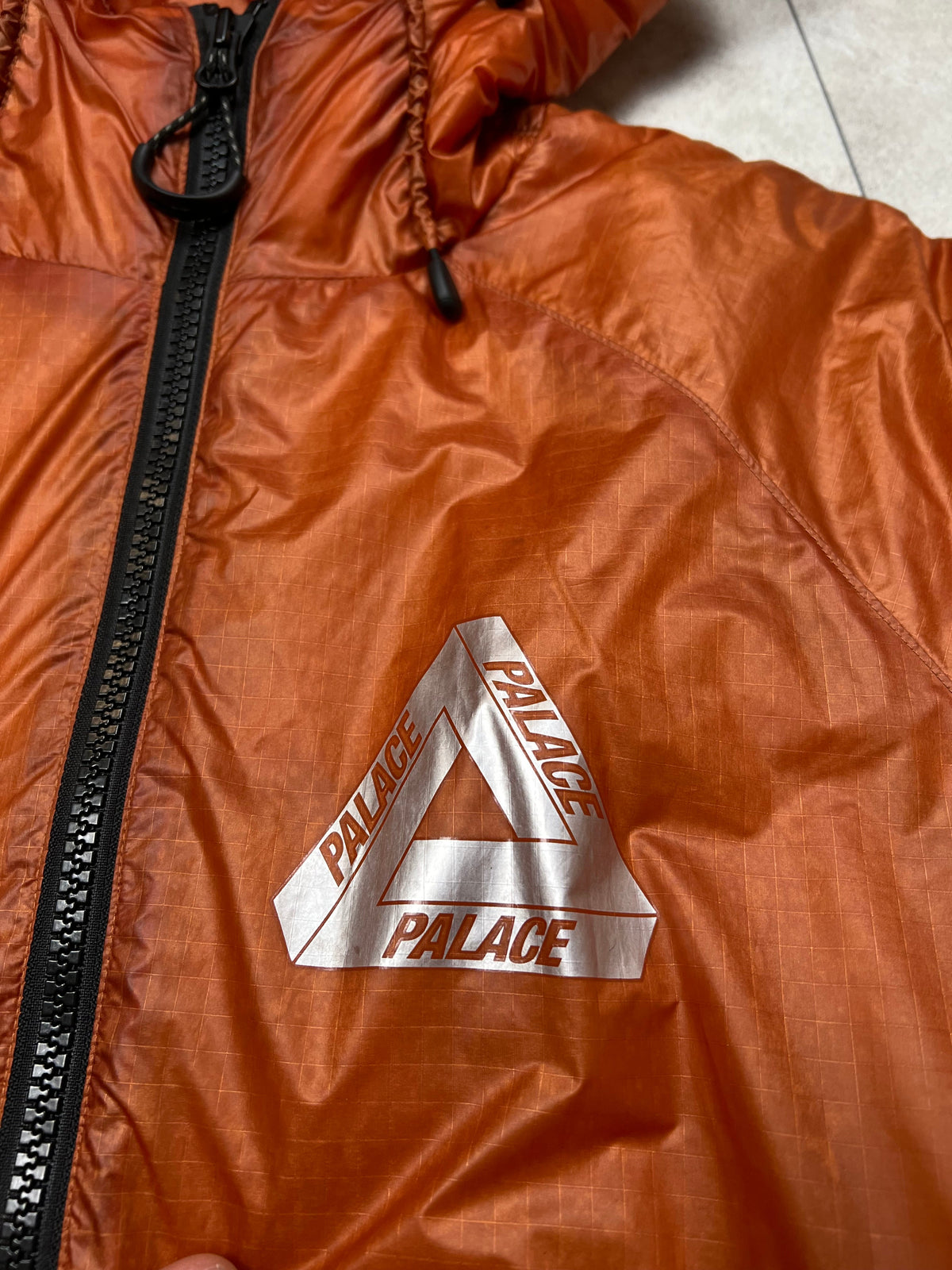 Palace Pertex jacket, size M (fits like L), pre-owned 9/10 condition – Relique