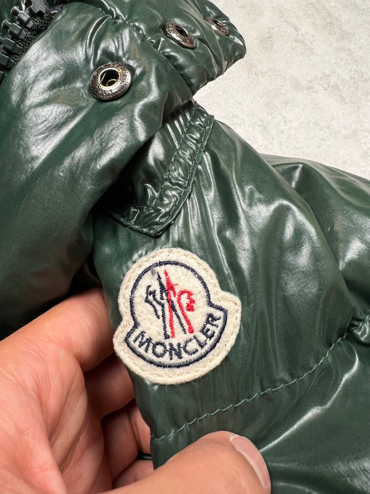 Moncler puffer jacket, size 0 (fits XS/S), pre-owned 7.5/10 condition – Relique