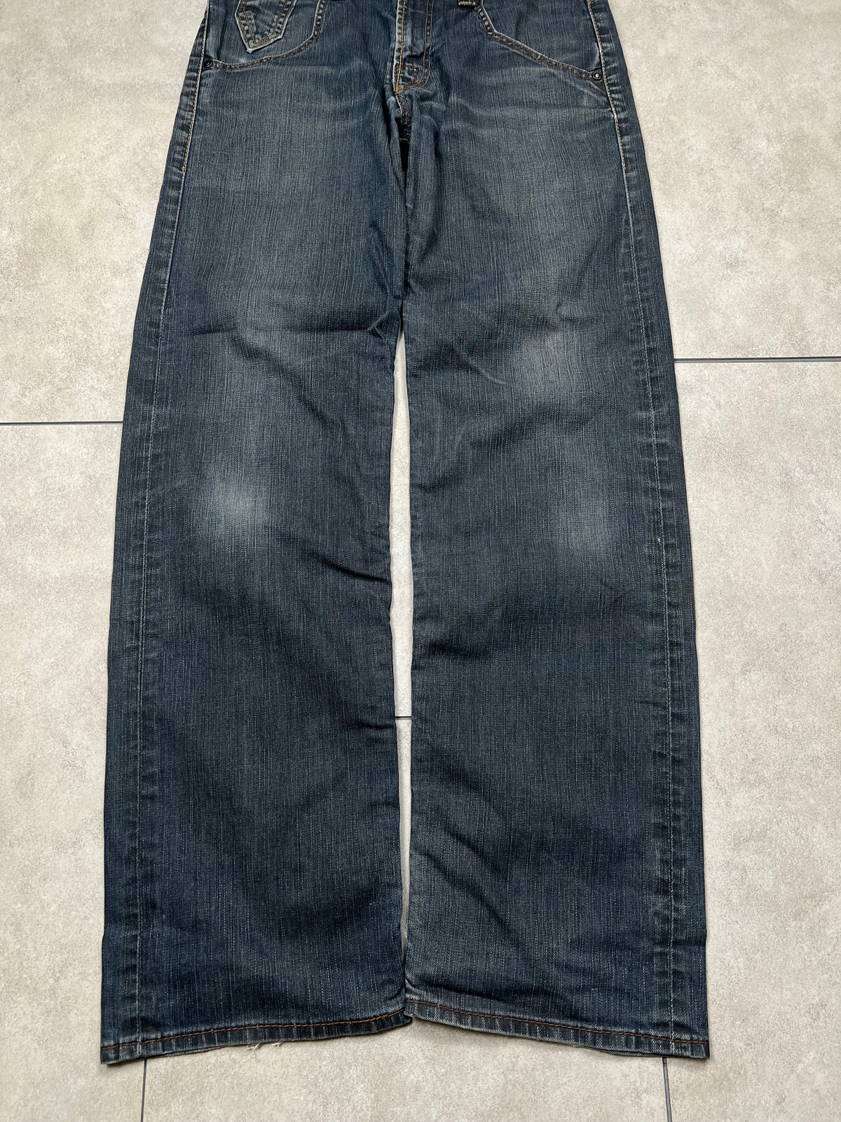 Levi's 503 jeans, size 30x34, pre-owned 9/10 condition – Relique