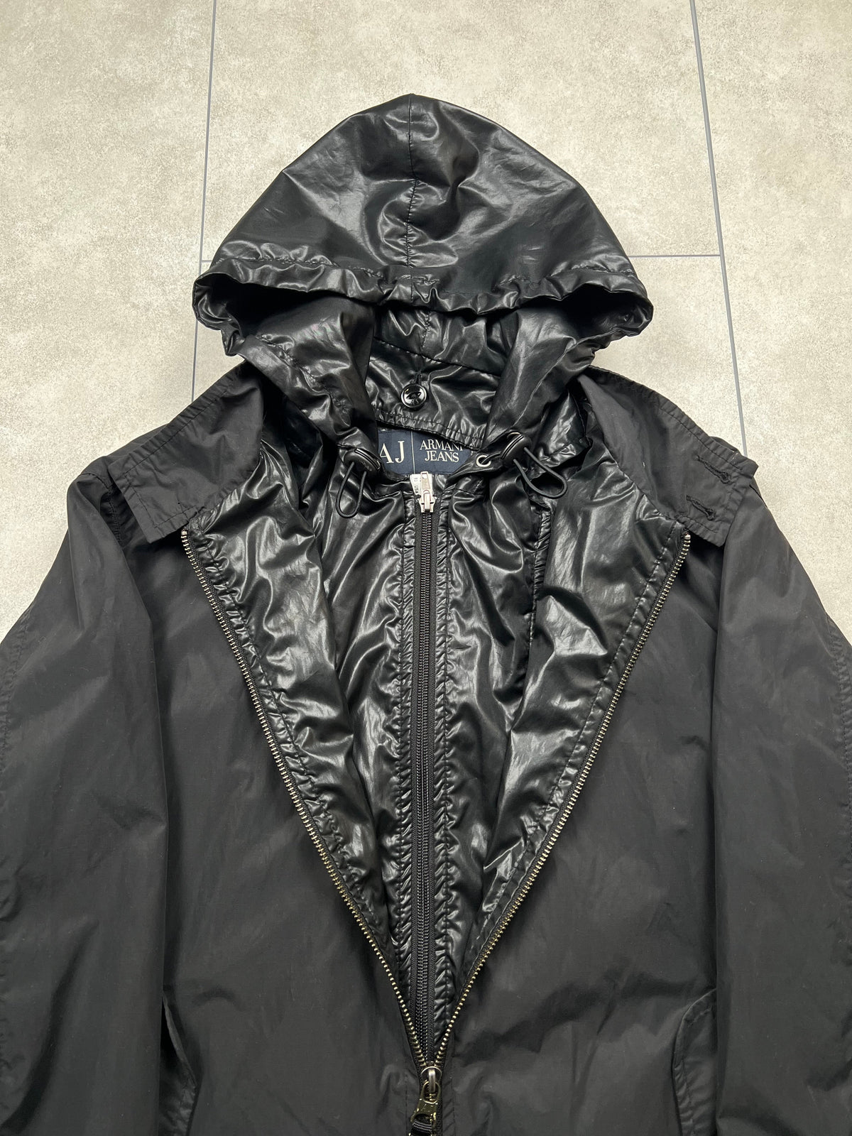 Armani Jeans denim jacket with zip-off inner layer, size S, pre-owned 8/10 condition – Relique