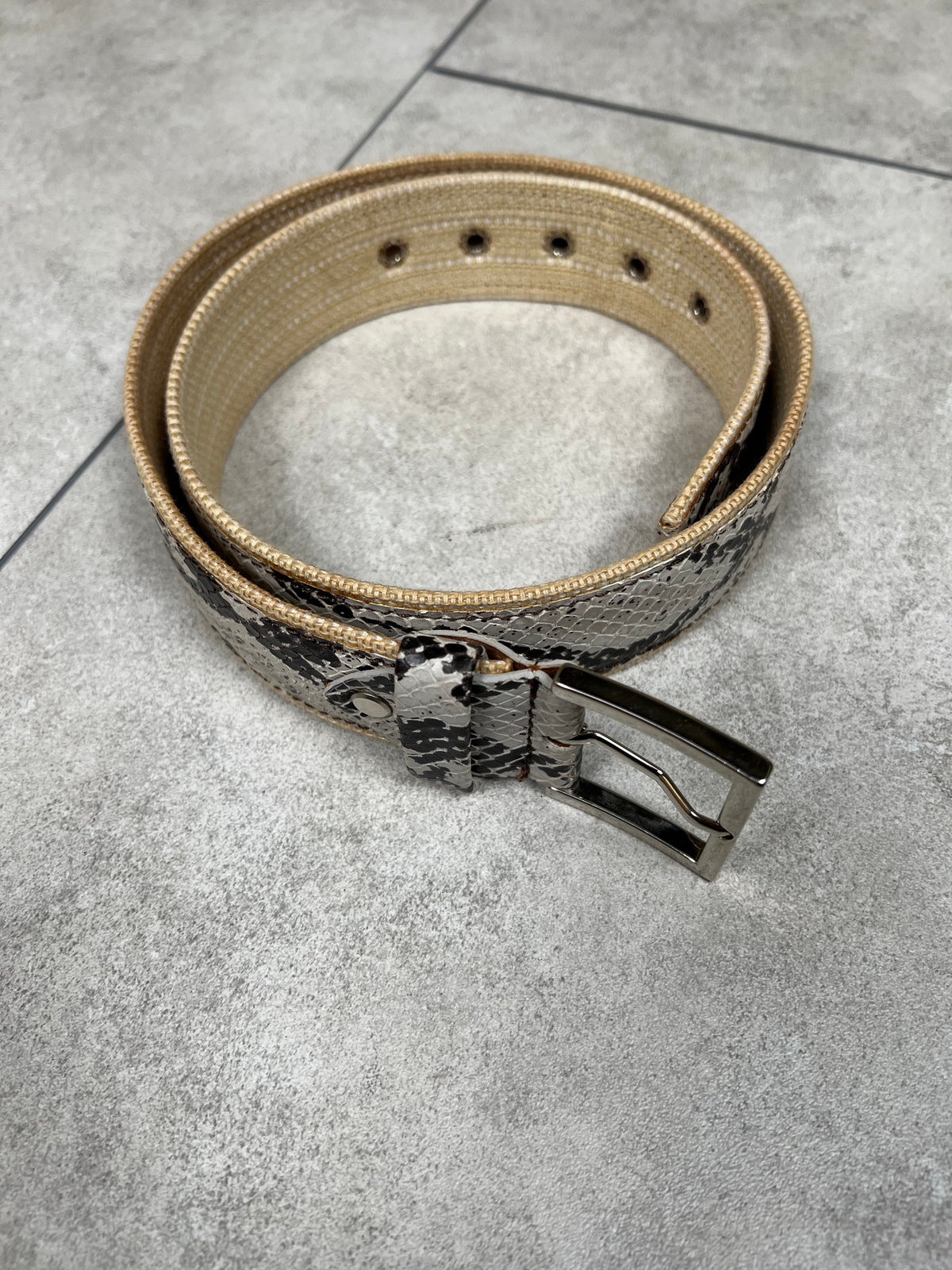 MCM belt, 80cm, pre-owned 9/10 condition – Relique
