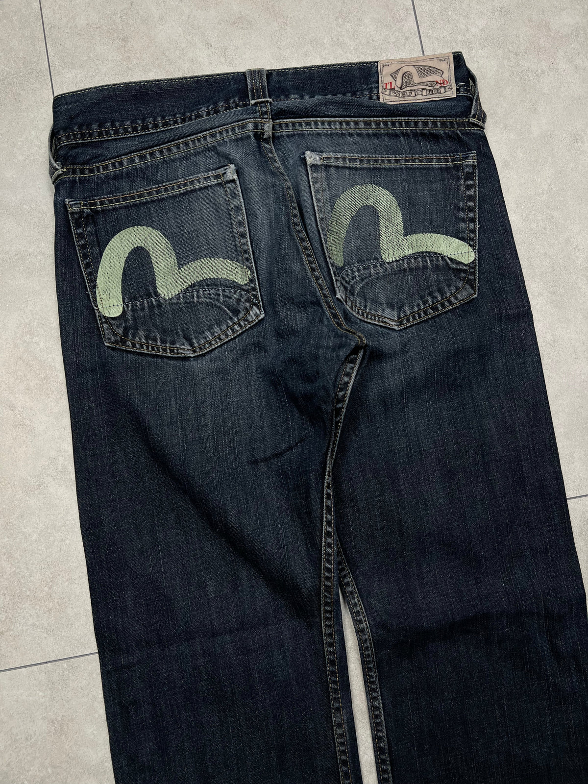 Evisu x PUMA jeans, size 32x32, pre-owned 9/10 condition – Relique